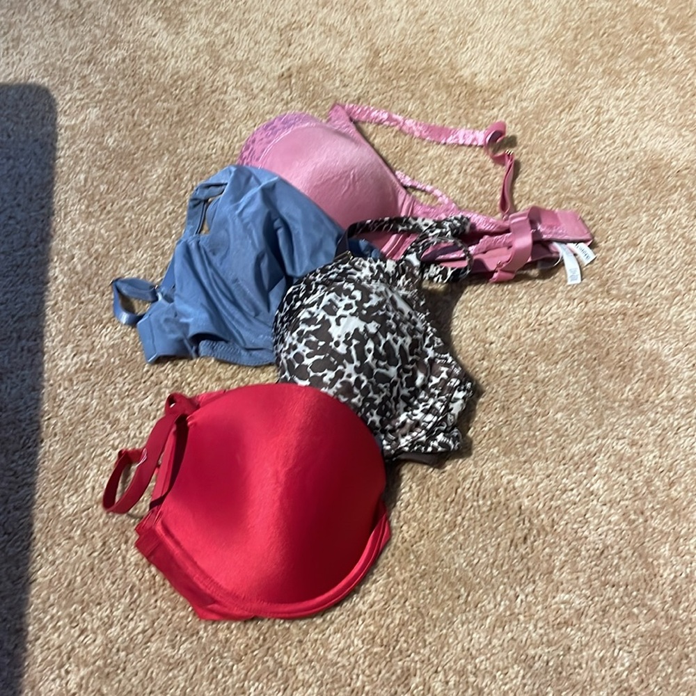 Lot of New Le Mystère Bras Size 32DD/E